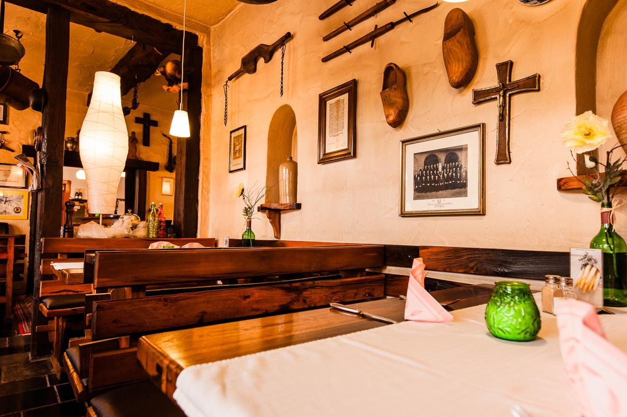 Hotel-Restaurant Gasthof Peters Anno 1650 Selfkant Dış mekan fotoğraf